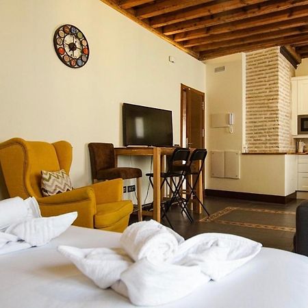 Tiempo De Toledo Aparthotel Exterior photo
