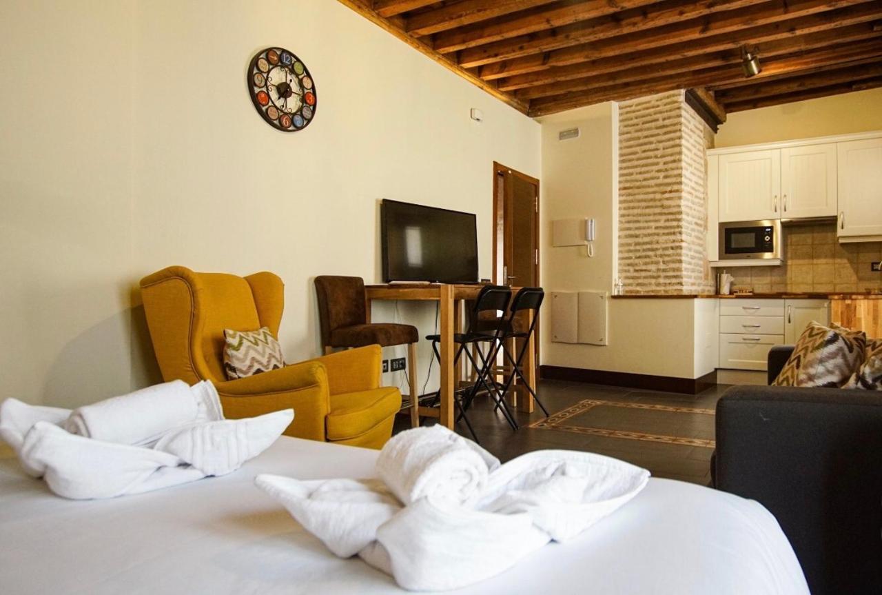 Tiempo De Toledo Aparthotel Exterior photo